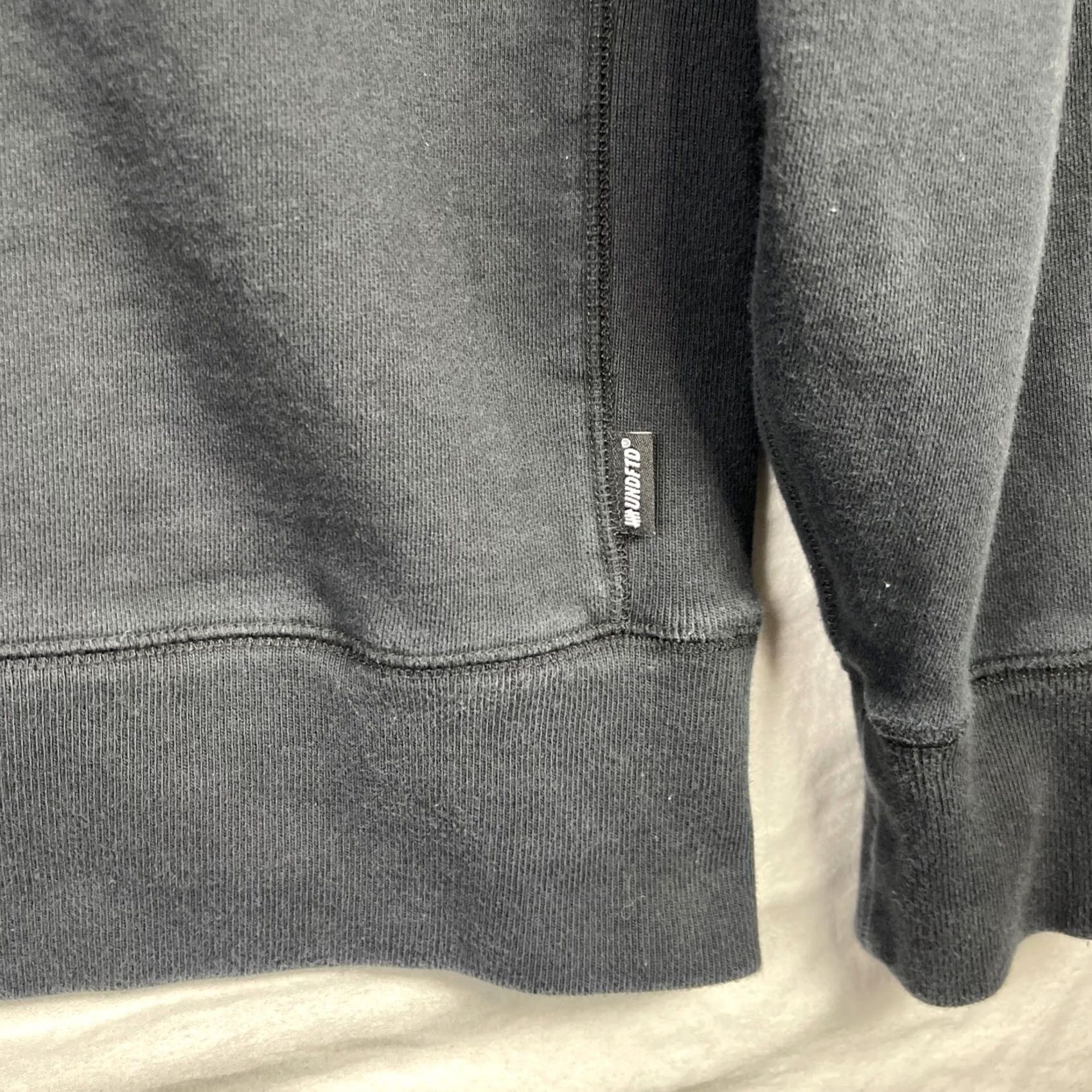 Undefeated Undefeated Sweatshirt Mens XL Black Crew Neck Pullover Logo Graphic Print All Seasons Sportswear Vintage Retro Mens Size US XL / EU 56 / 4 - 4 Thumbnail