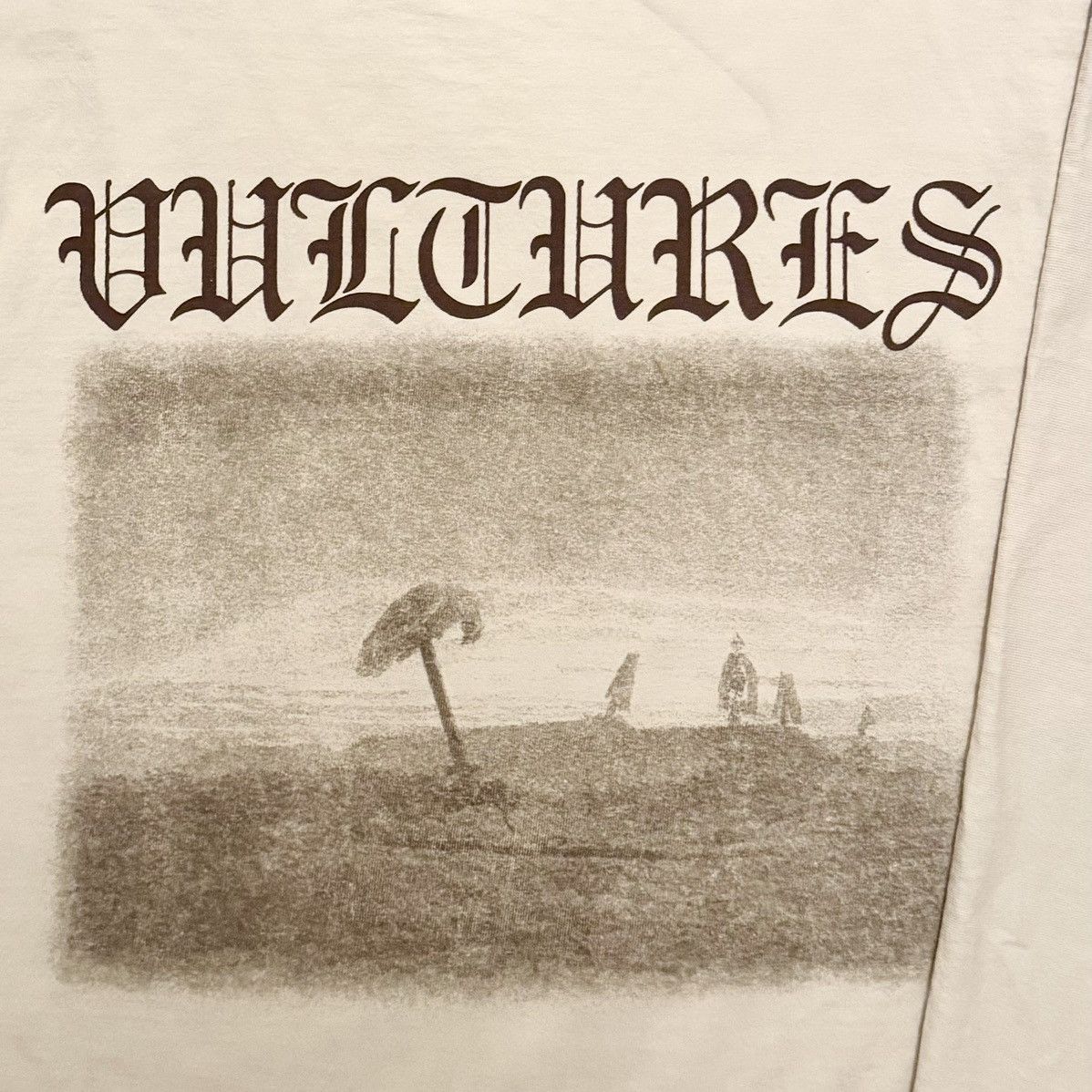 Kanye West Kanye West Vultures Long Sleeve Tee XL Size US XL / EU 56 / 4 - 3 Thumbnail