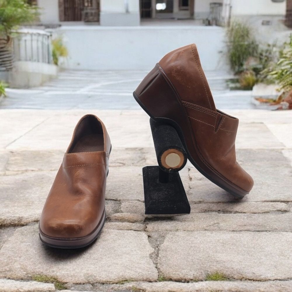 Eastland Eastland Constance Brown Leather Clogs sz 9 Size US 9 / IT 39 - 1 Thumbnail