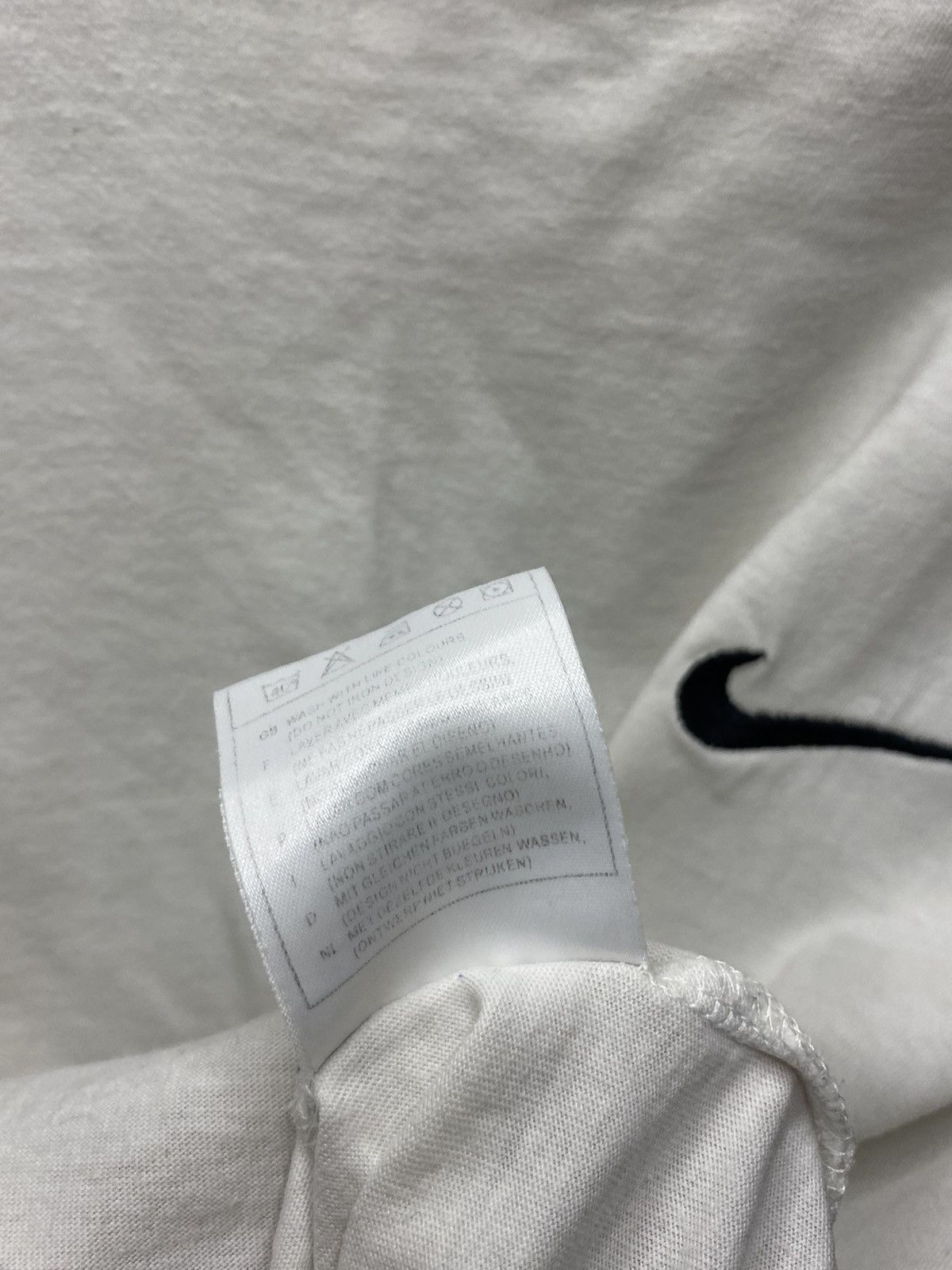 Nike × Vintage Vintage 90s Nike Small Swoosh Basic Wased Tee Size US L / EU 52-54 / 3 - 11 Thumbnail