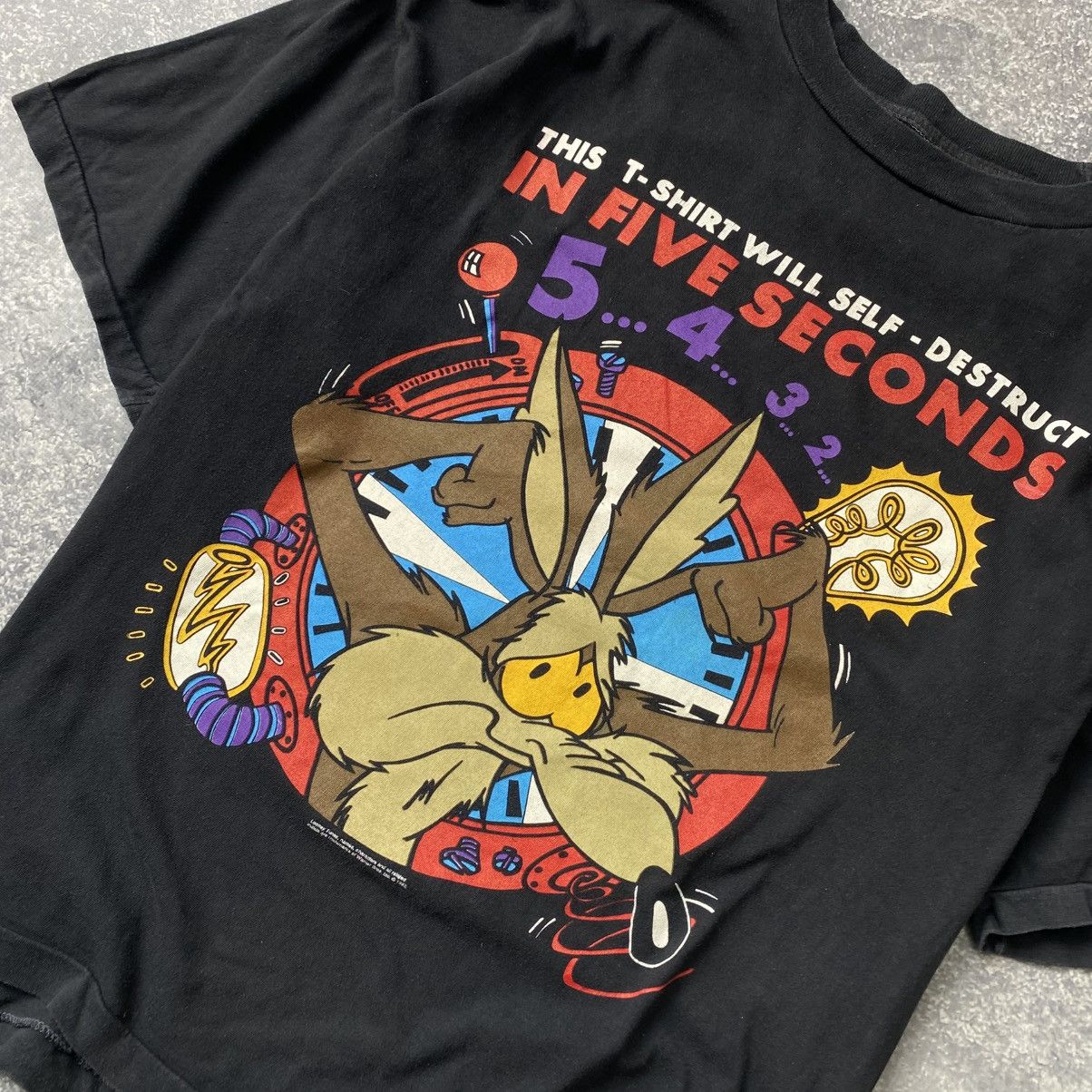 Warner Bros Vintage Looney Tunes Warner Bros 1992 Big Graphic logo tee Size US L / EU 52-54 / 3 - 2 Thumbnail