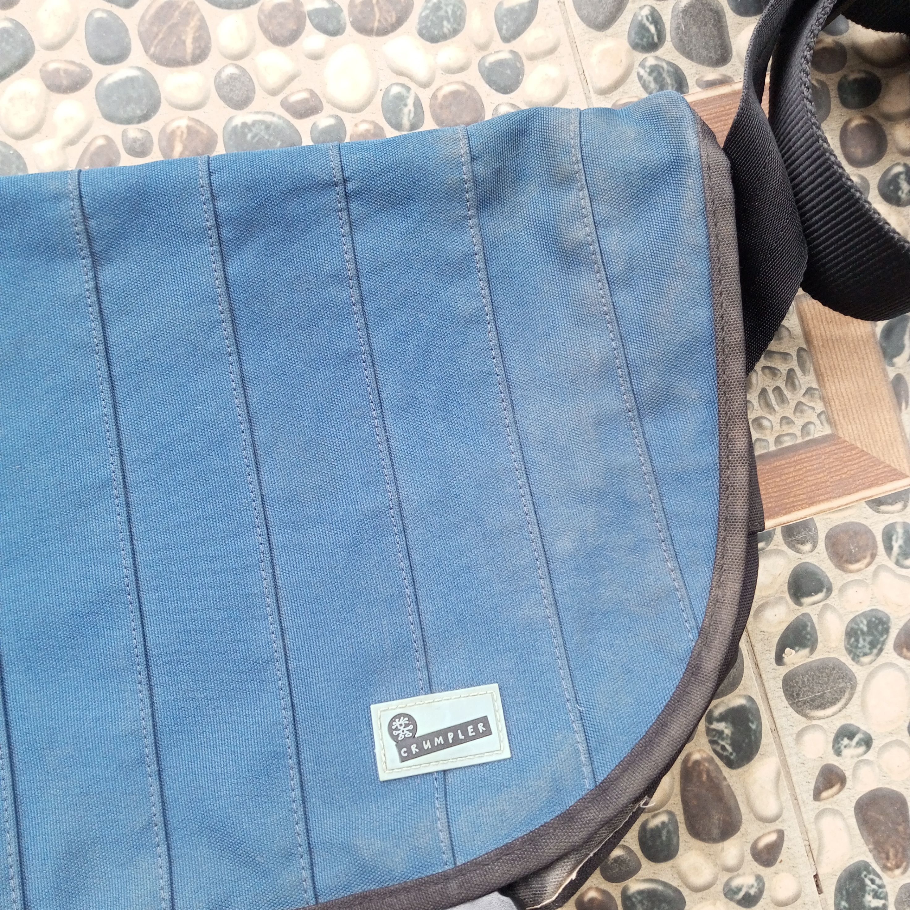 Crumpler Crumpler the barney rustle blanket Size 36 - 5 Thumbnail