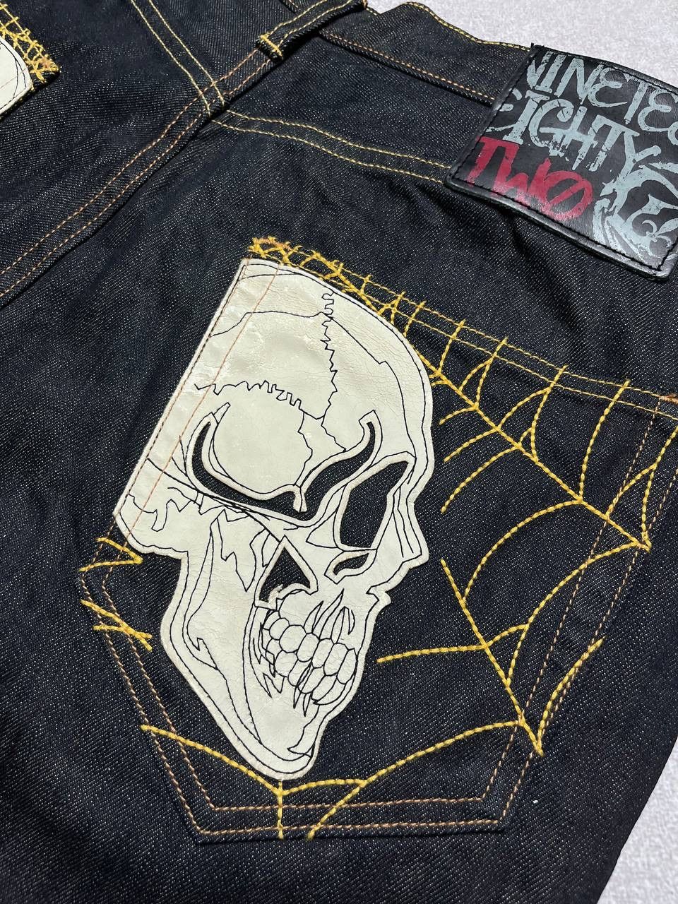 Japanese Brand × Vintage Vintage Skull Embroidery Baggy Japanese Baggy Jeans 38 Size US 38 / EU 54 - 5 Thumbnail