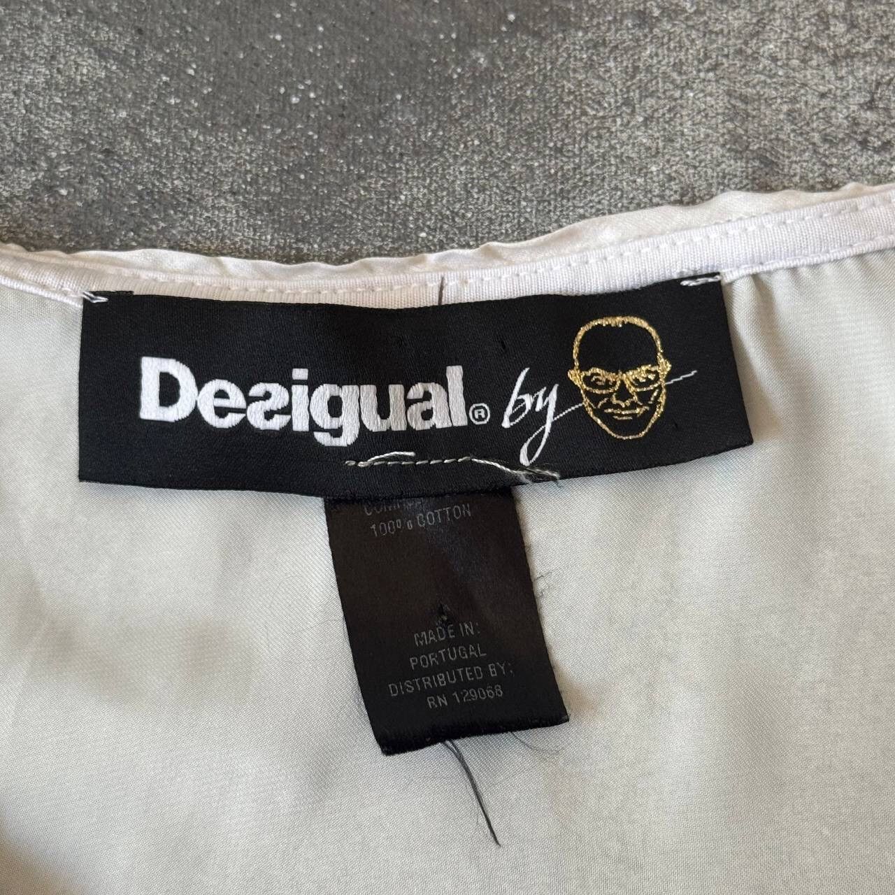 20471120 × Desigual × Japanese Brand Desigual Vintage Sexy Gothic Tank Top Size M / US 6-8 / IT 42-44 - 8 Thumbnail