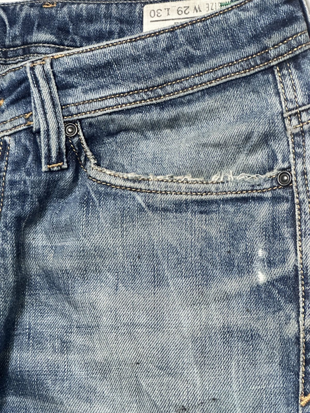 Diesel Diesel Viker Medium Blue Distressed Button Fly Faded Jeans Size US 31 - 6 Thumbnail
