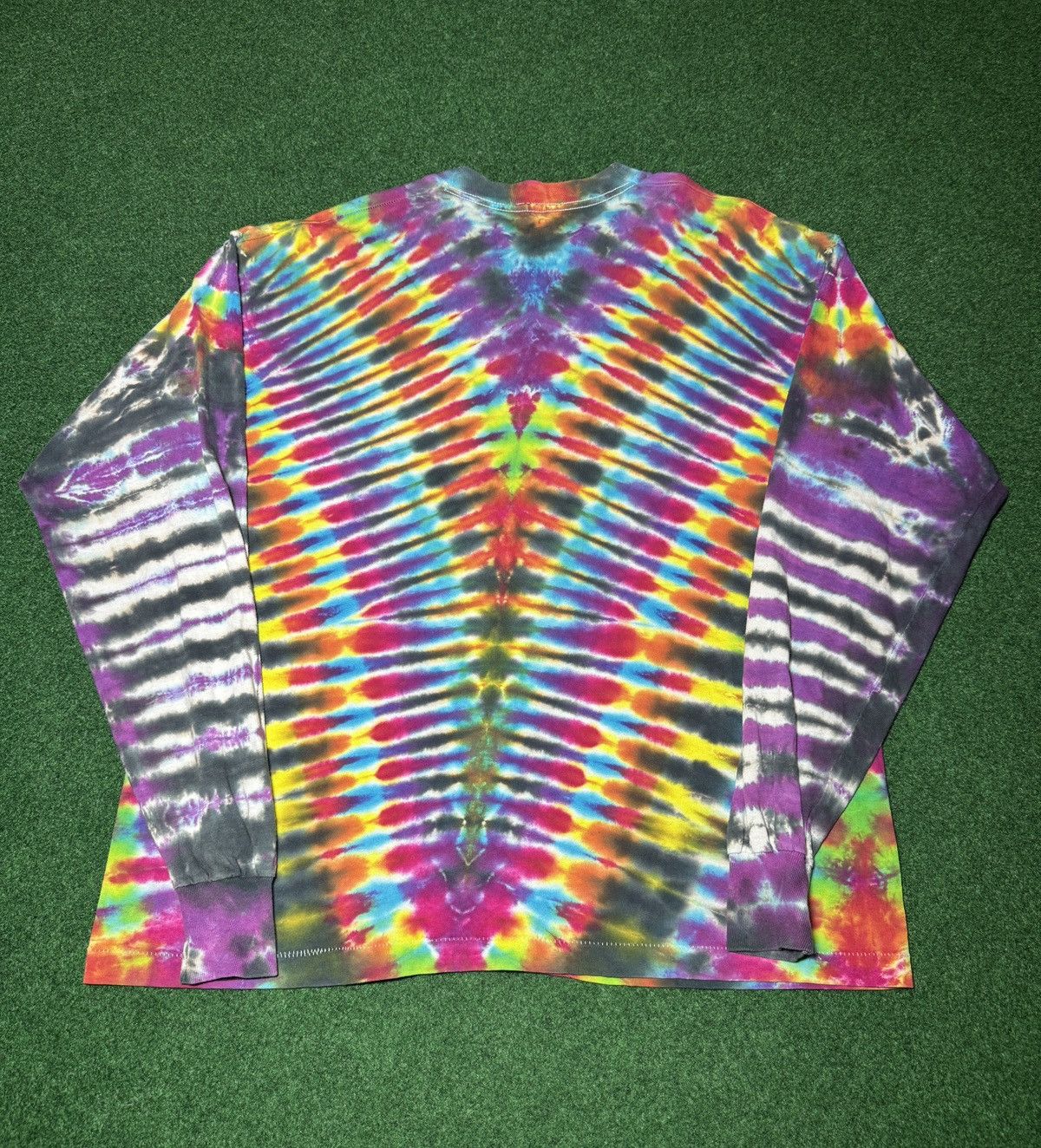 Vintage Vintage 90s INSANE Tie Dye Hippie Retro Psychedelic T Shirt Size US XL / EU 56 / 4 - 4 Thumbnail
