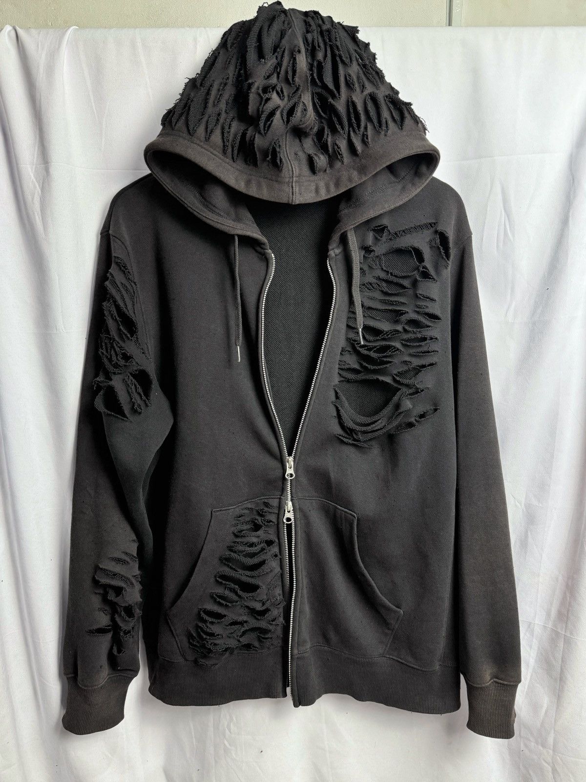 Beauty Beast Distressed Japanese Hoodie GU Black Faded lgb ifsix style Size US XL / EU 56 / 4 - 1 Thumbnail