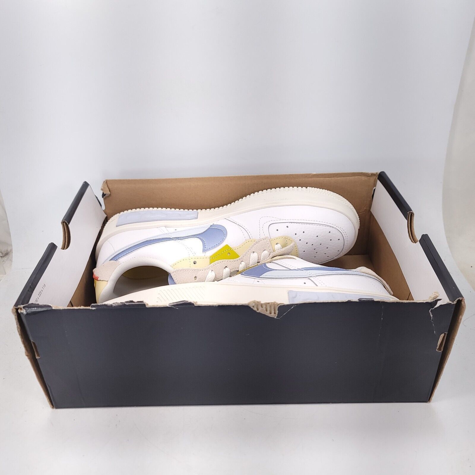 Nike Nike Air Force 1 Fontanka Shoe Womens Size 11.5 DV2175-100 Size US 11.5 / IT 41.5 - 11 Thumbnail