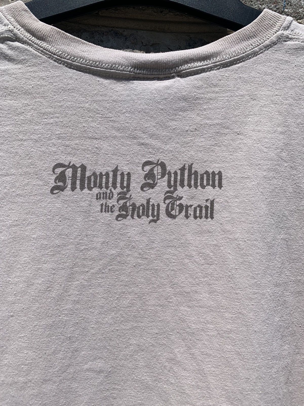 Liquid Blue × Vintage Vintage Monty Python & the Holy Grain Trojan Rabbit T Shirt Size US L / EU 52-54 / 3 - 10 Thumbnail