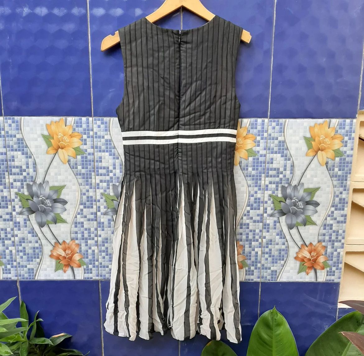 Roberto Cavalli 2000s Class Roberto Cavalli Midi Dress Size S / US 4 / IT 40 - 2 Thumbnail