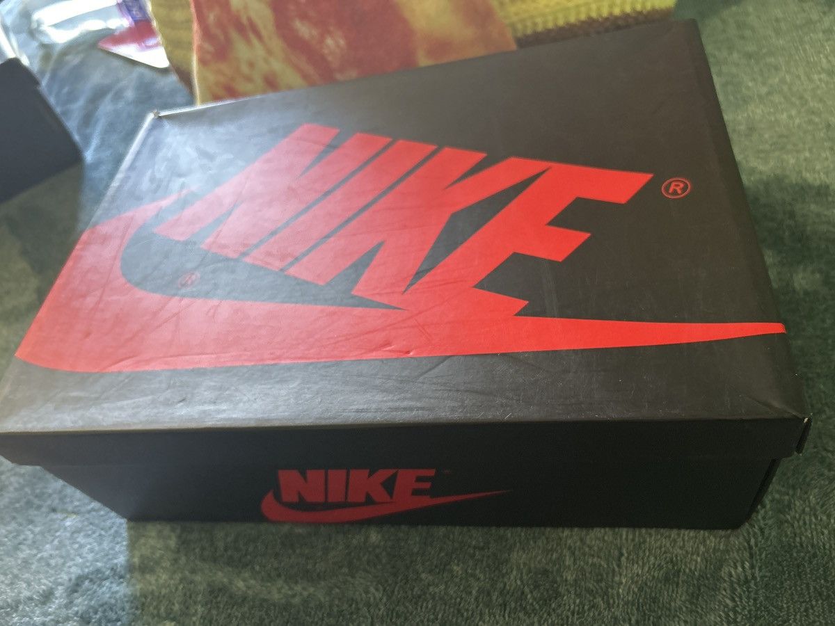 Nike × Vintage Jordan 1 high top “Bordeaux” Size US 10 / EU 43 - 8 Thumbnail