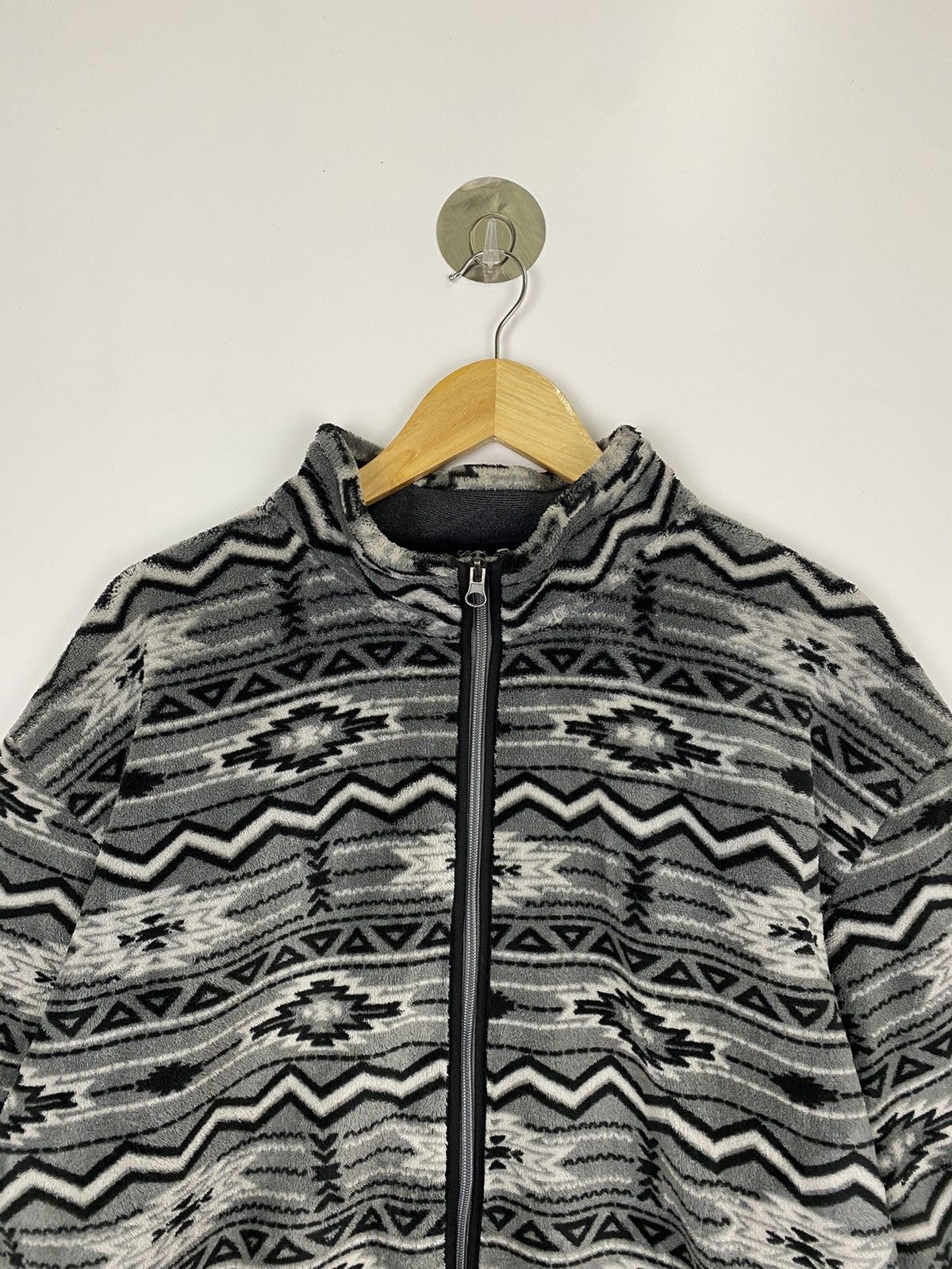 Vintage Vintage Fleece Jacket Navajo Style Size US XL / EU 56 / 4 - 3 Thumbnail