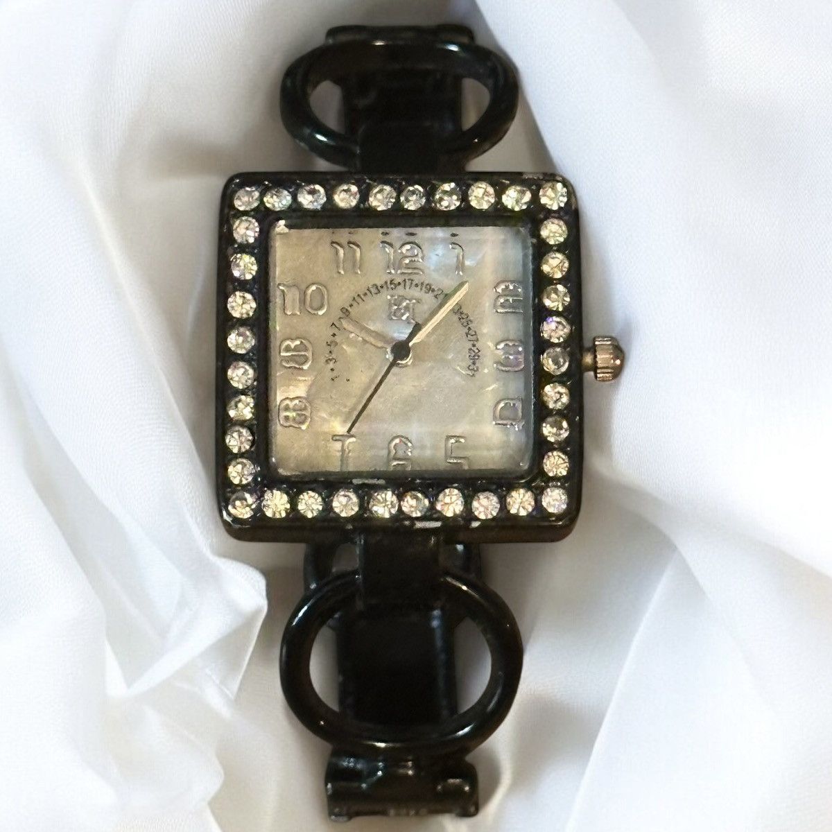 Other BT black cuff band analog watch Size ONE SIZE - 1 Thumbnail