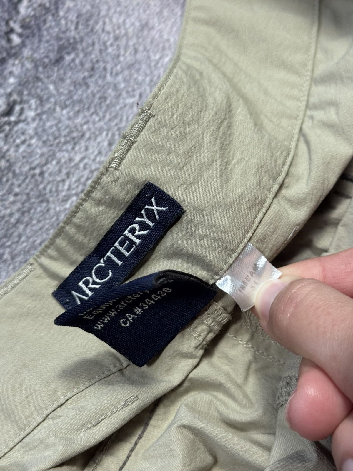 Arc'teryx Arc'teryx Women's Cargo Pants — Sahara Tan Size 30" / US 8 / IT 44 - 5 Thumbnail