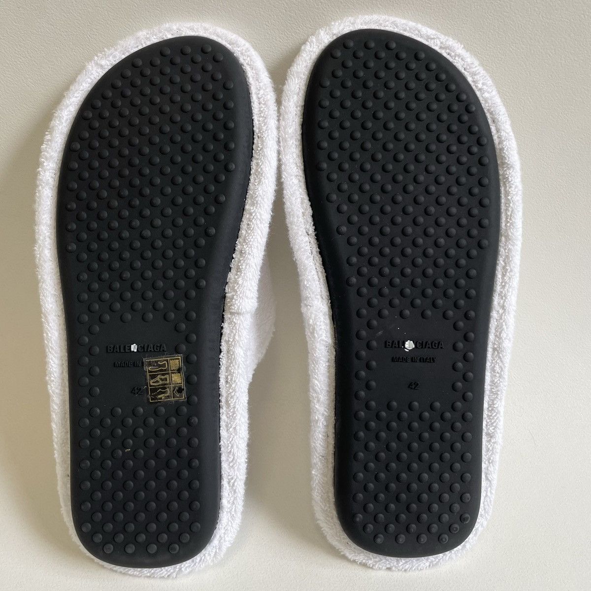 Balenciaga White Terry Cotton ‘Hotel Slippers’ Size US 9 / EU 42 - 14 Thumbnail