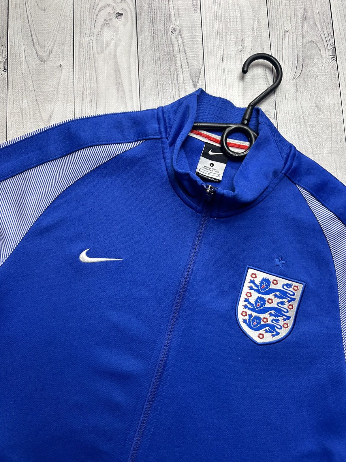 Nike × Vintage Vintage Nike England soccer jacket size L Size US L / EU 52-54 / 3 - 3 Thumbnail
