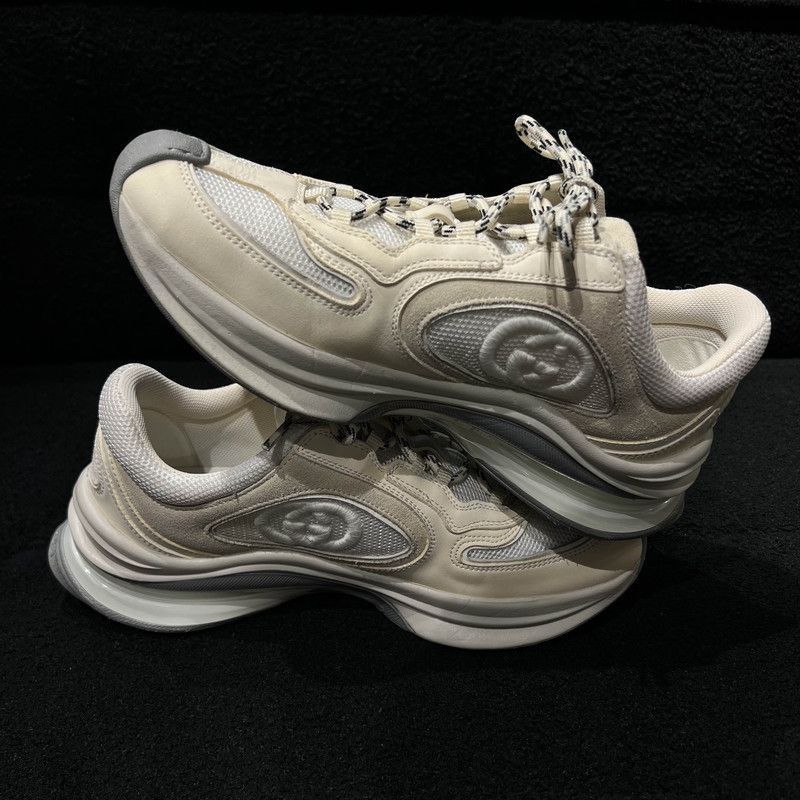 Gucci Run Comfortable Lace-Up Sneakers for Men -