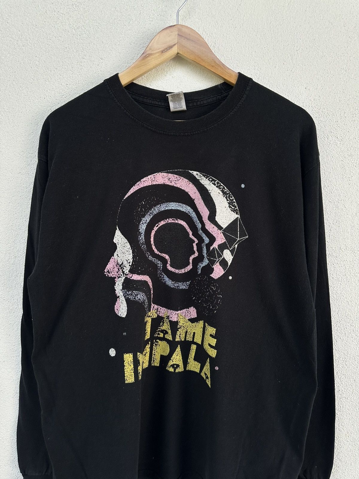 Band Tees Tame impala pyschedelic long sleeve Size US L / EU 52-54 / 3 - 4 Thumbnail