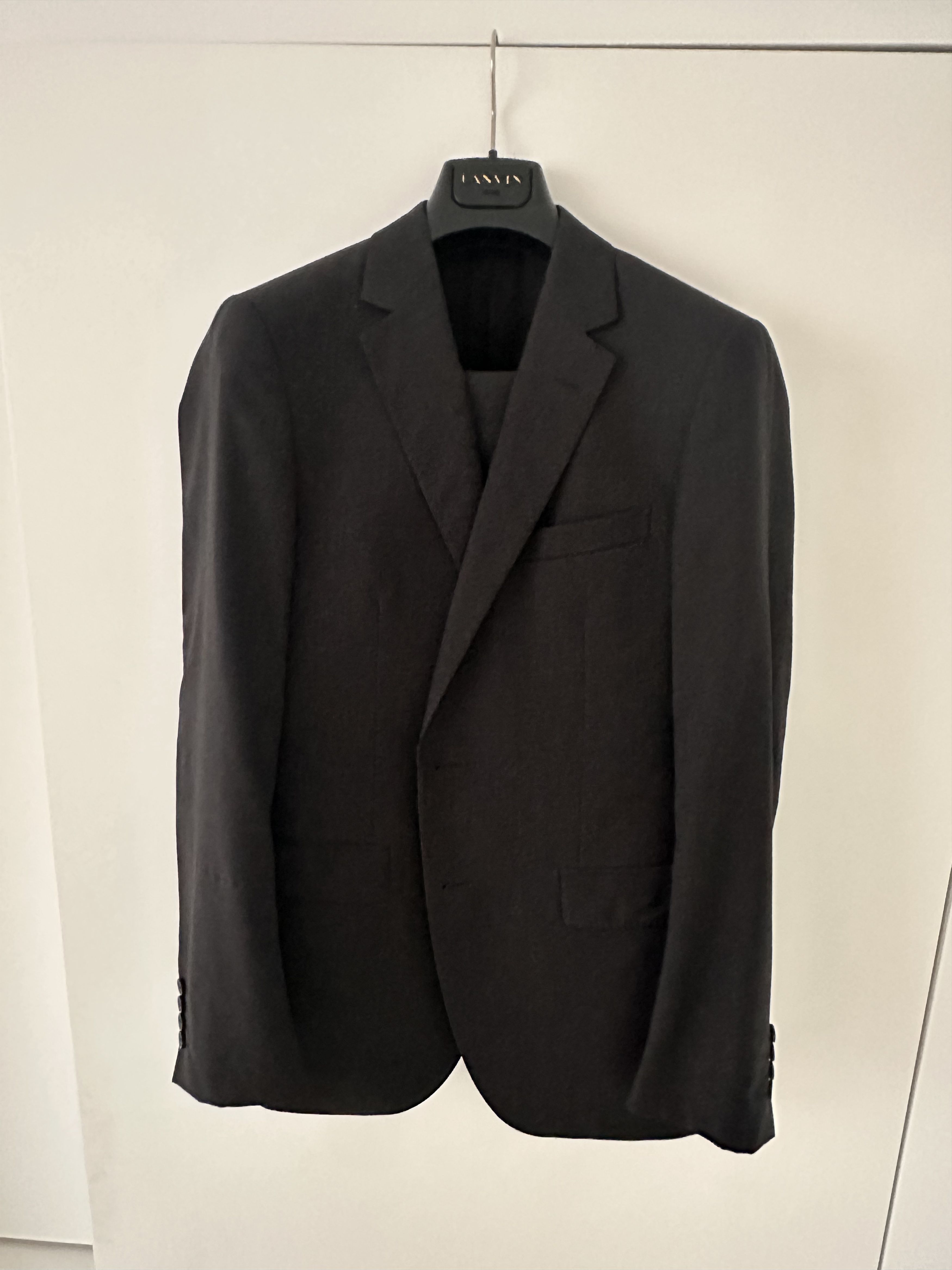 Lanvin Lanvin charcoal / black suit Size 48R - 1 Thumbnail