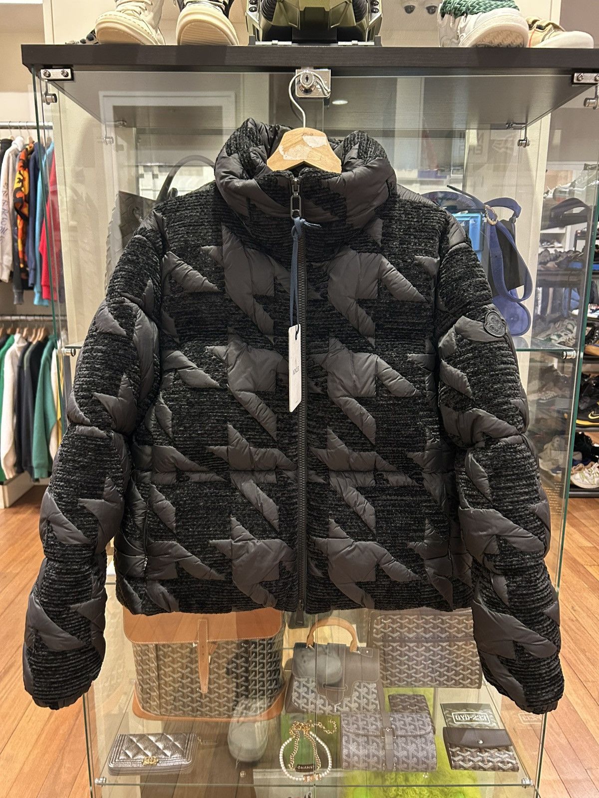 Moncler Moncler Evranda Womens Jacket Size M / US 6-8 / IT 42-44 - 1 Thumbnail