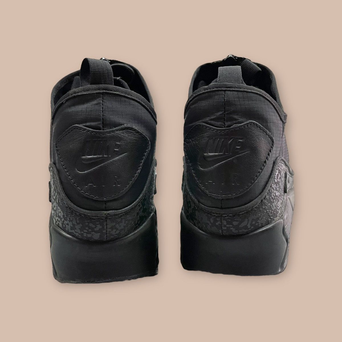 Nike Nike Air Max 90 Utility 'Triple Black' Size US 9 / EU 42 - 4 Thumbnail