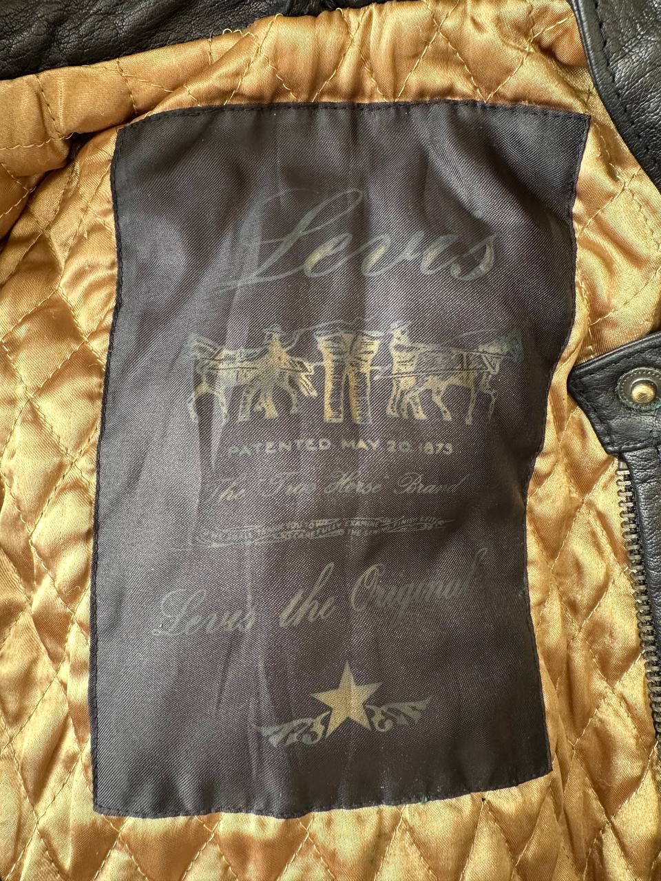 Levi's Vintage Clothing Levi's Black Leather Biker Jacket Quilted Lining Vintage 00s Size M / US 6-8 / IT 42-44 - 14 Thumbnail