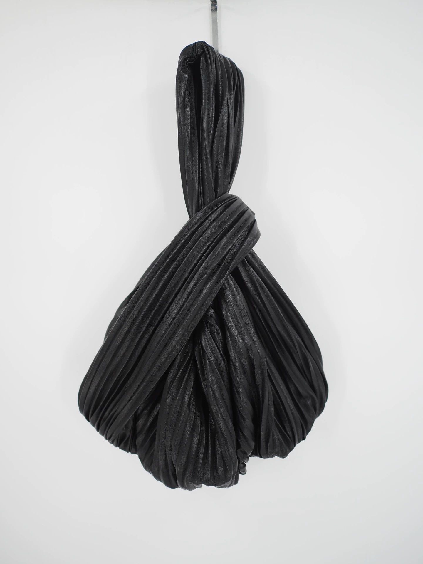 Nanushka NANUSHKA Black Crinkled Lambskin Clutch Size ONE SIZE - 1 Thumbnail