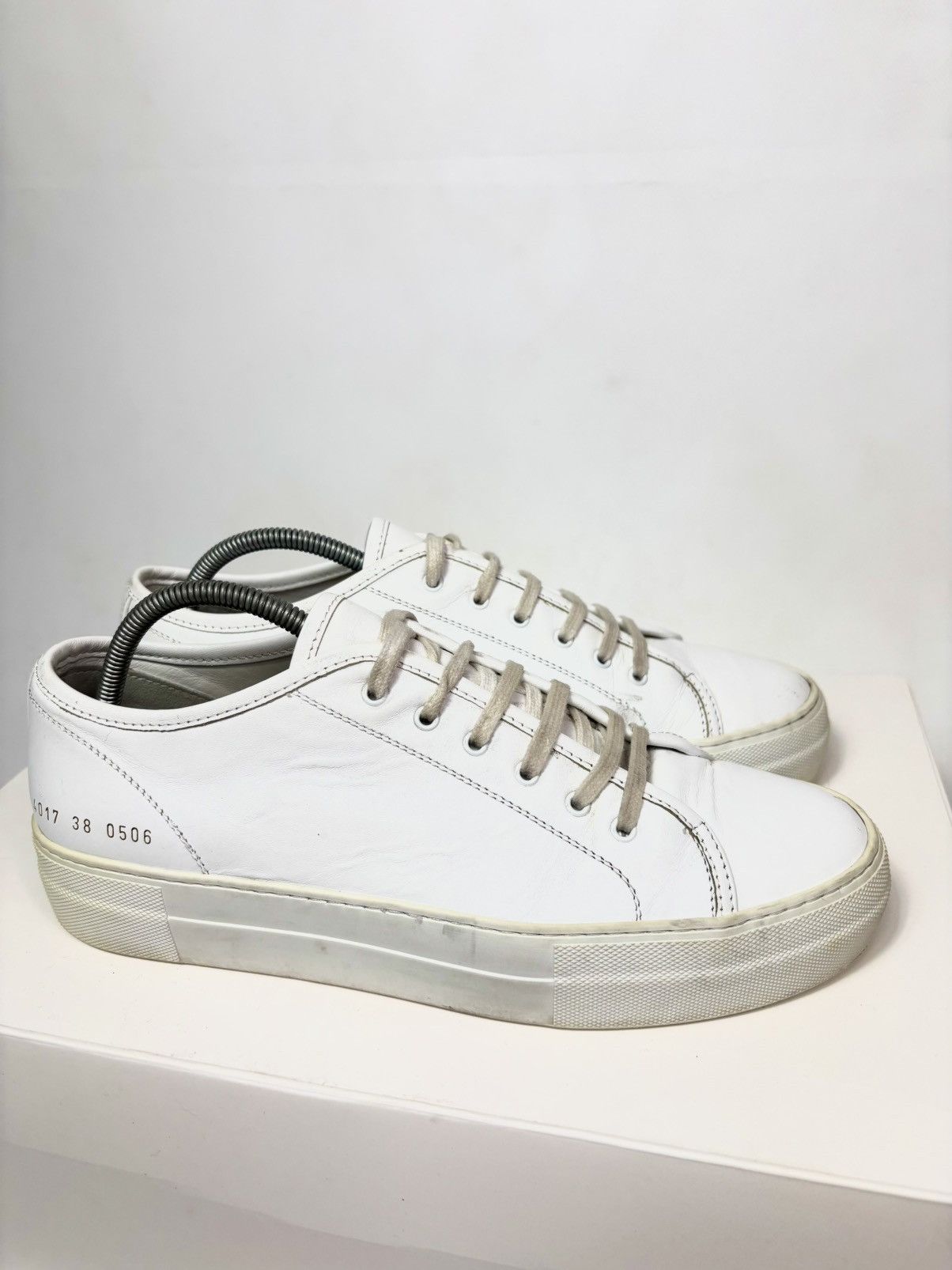 Common Projects Common Projects Tournaments Low Leather Shoes Size US 5 / EU 37 - 1 Thumbnail