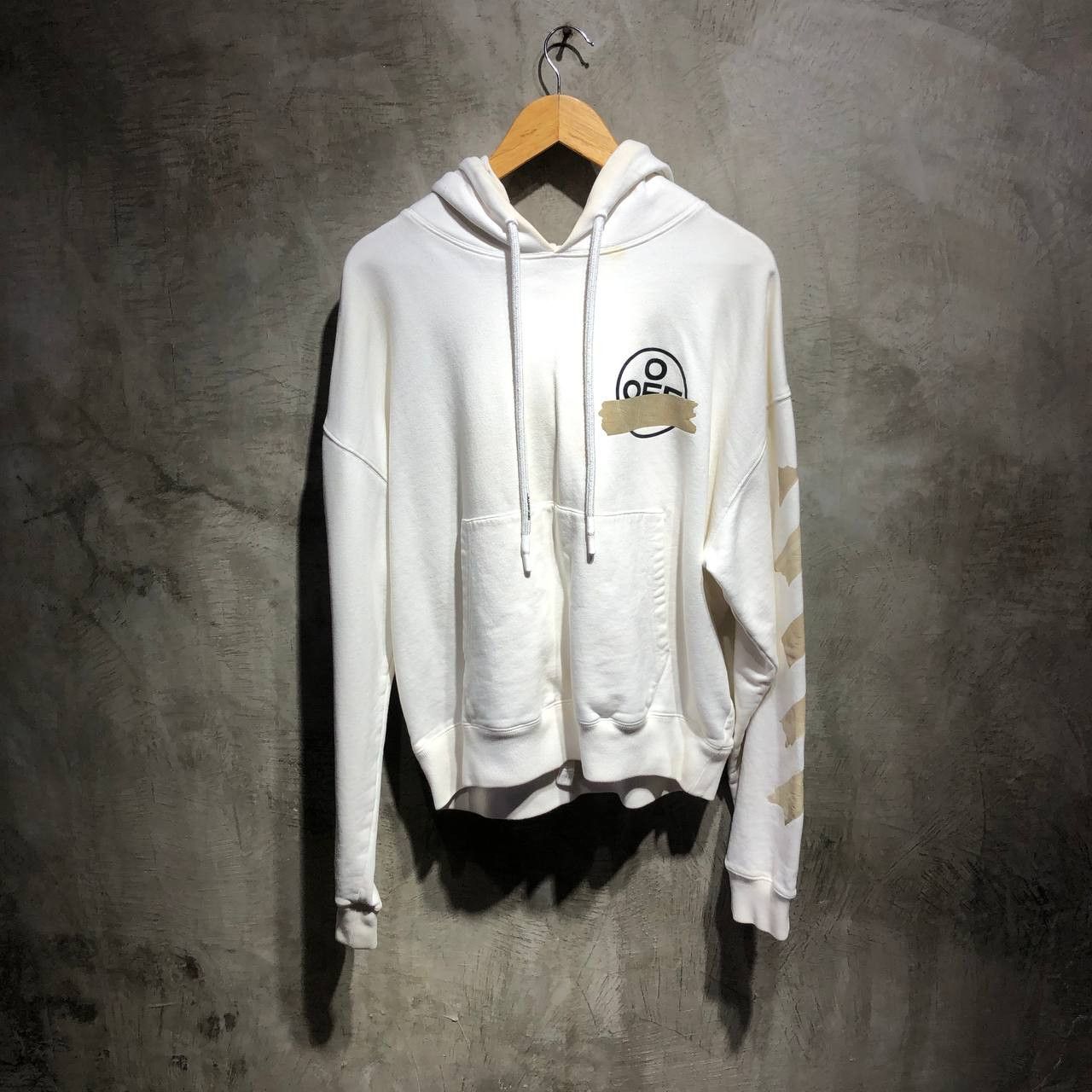 Off-White Off-white Tape arrows hoodie Size US XL / EU 56 / 4 - 2 Thumbnail