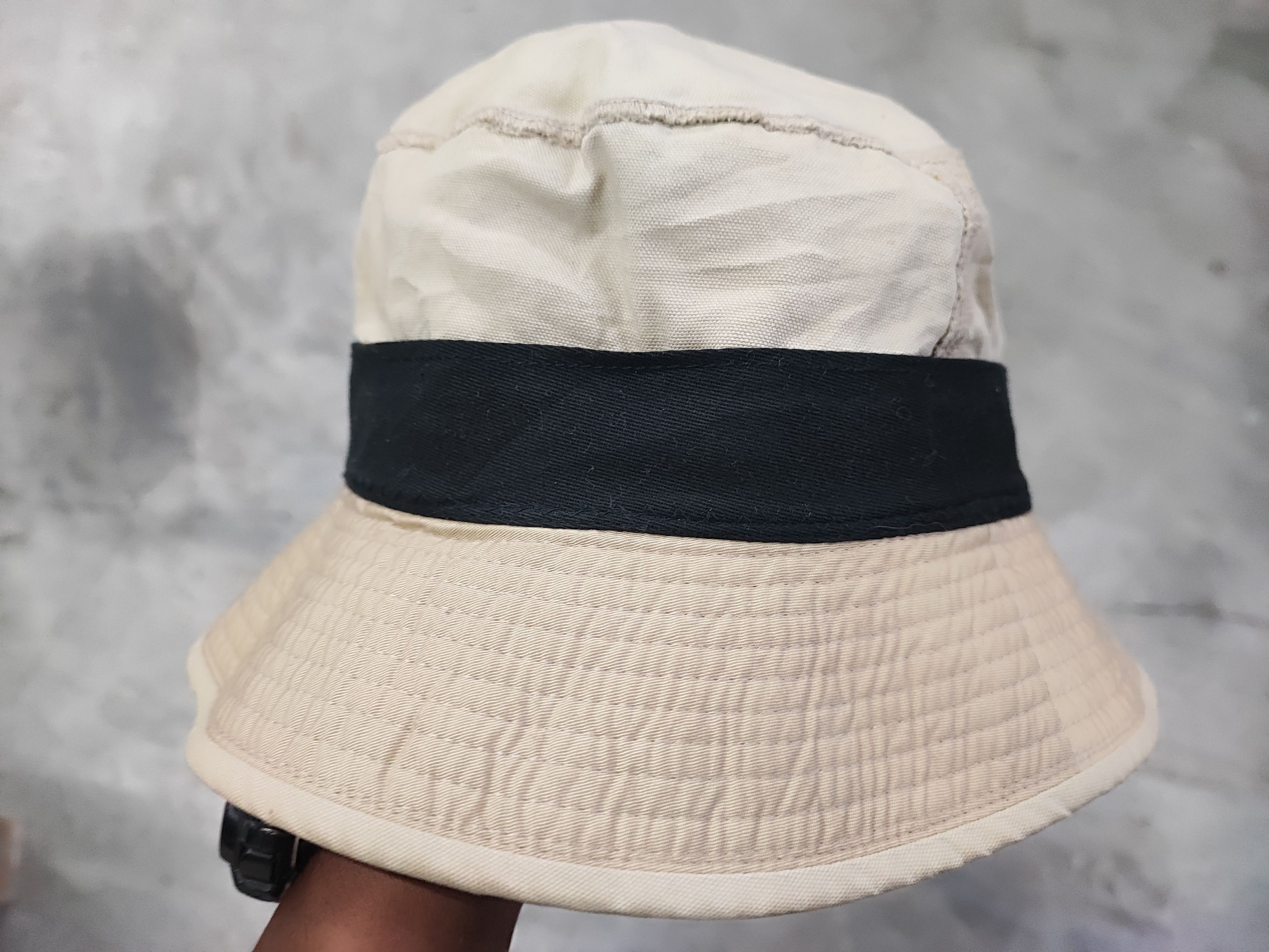 United Colors Of Benetton United Colors of Benetton Bucket Hats Size L Size ONE SIZE - 8 Thumbnail