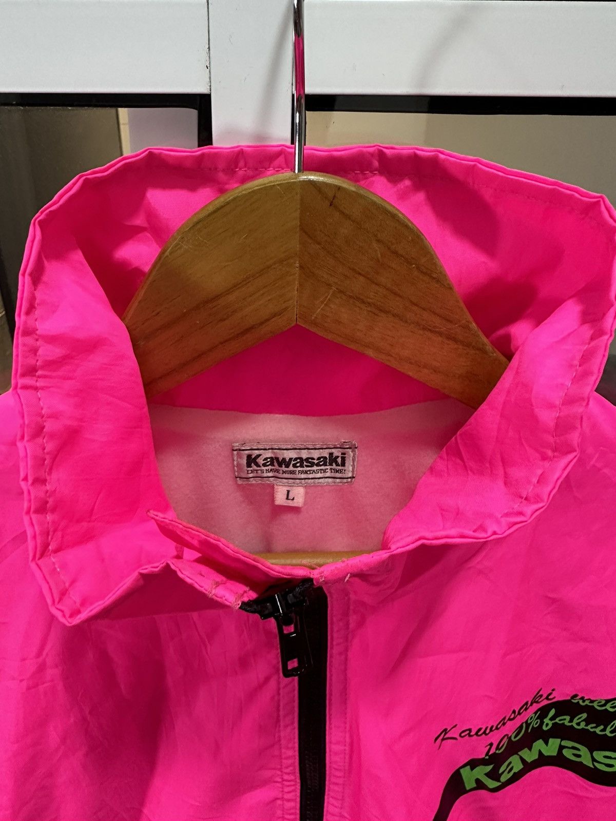 Vintage Vintage Kawasaki Luxury Riding Gear Neon Pink Jacket Size US L / EU 52-54 / 3 - 4 Thumbnail