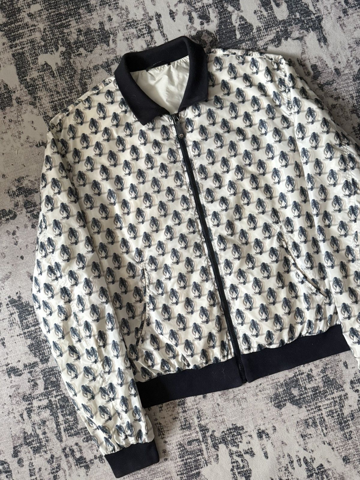 Gucci 🔥GUCCI MONOGRAM JACKET WHITE AND BLACK Size US L / EU 52-54 / 3 - 5 Thumbnail