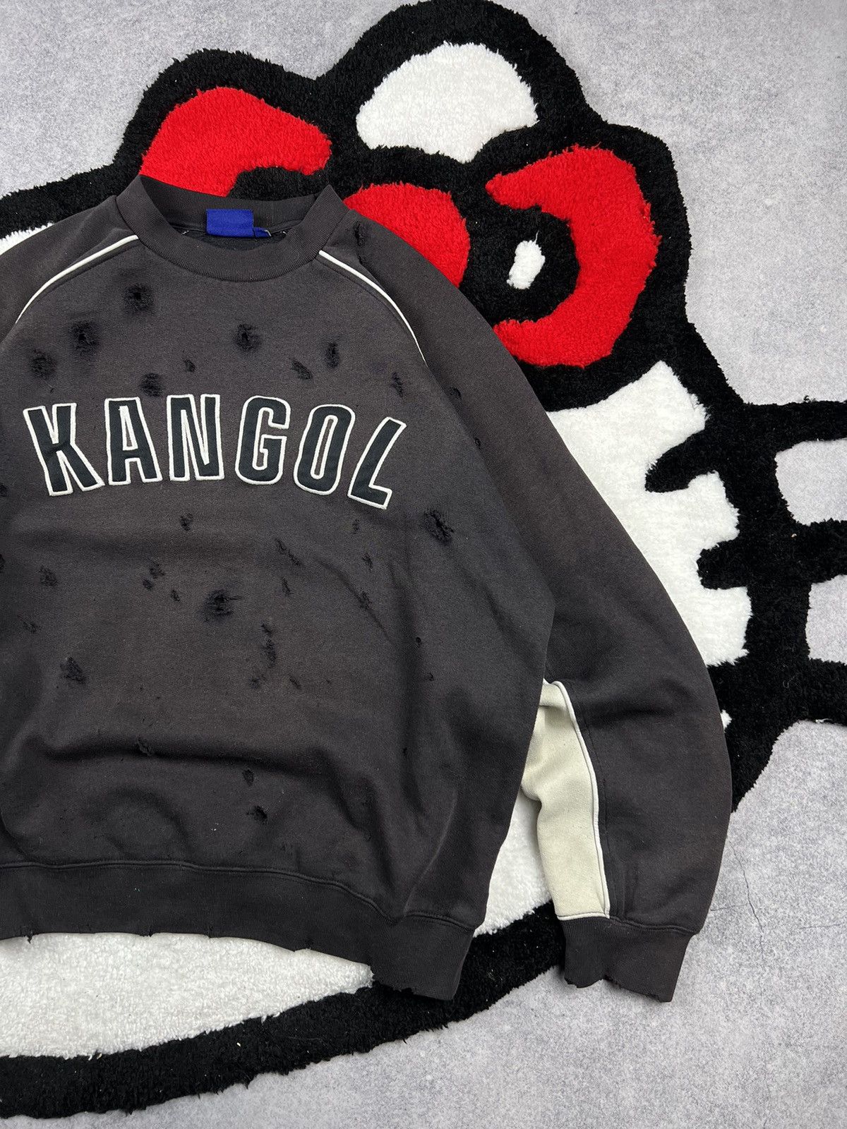 Vintage Vintage Kangol 90s Faded Trashed Distressed Y2K Sweatshirt Size US M / EU 48-50 / 2 - 3 Thumbnail