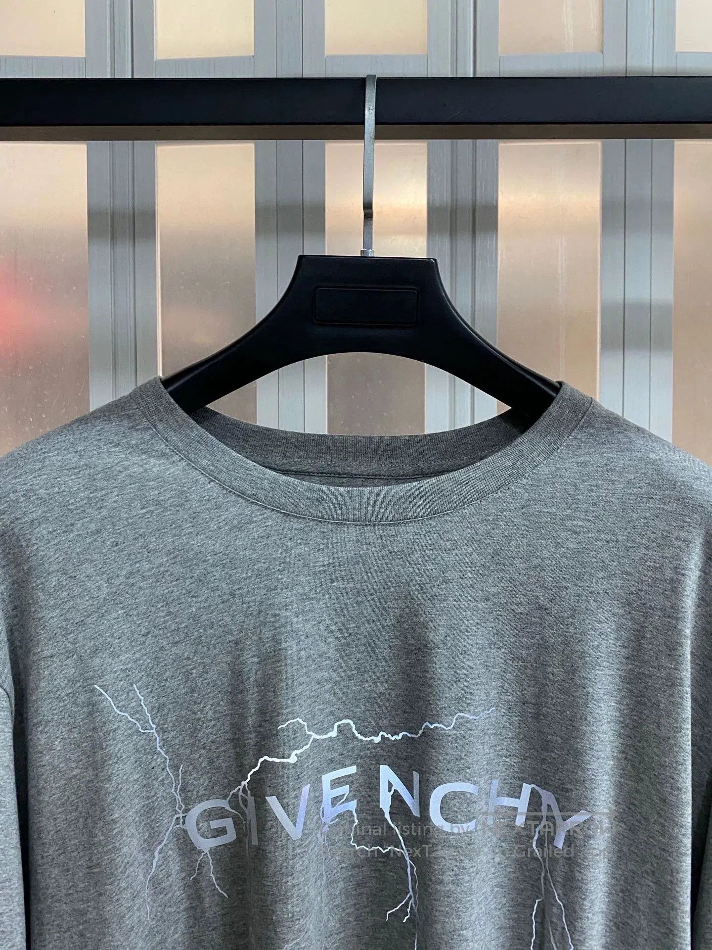 Givenchy givenchy reflective logo short sleeve t-shirt. Size US S / EU 44-46 / 1 - 2 Thumbnail