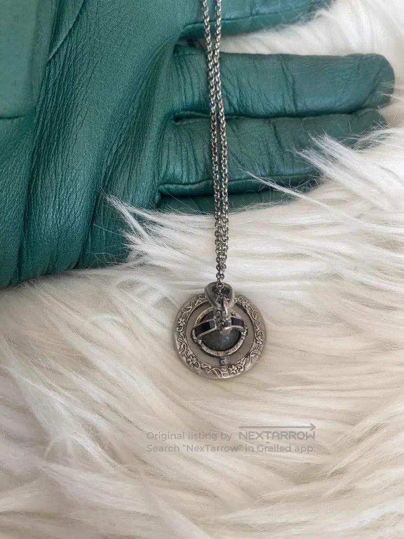 Vivienne Westwood Vivienne Westwood Limited edition medium gray-green carved Size ONE SIZE - 4 Thumbnail
