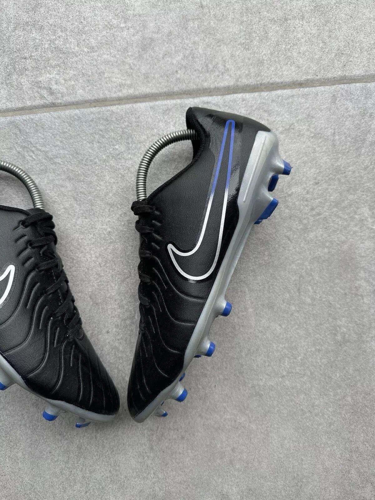 Nike Nike Tiempo Legend 10 Club Black/Chrome-Hyper Royal Men's Size US 8 / EU 41 - 4 Thumbnail