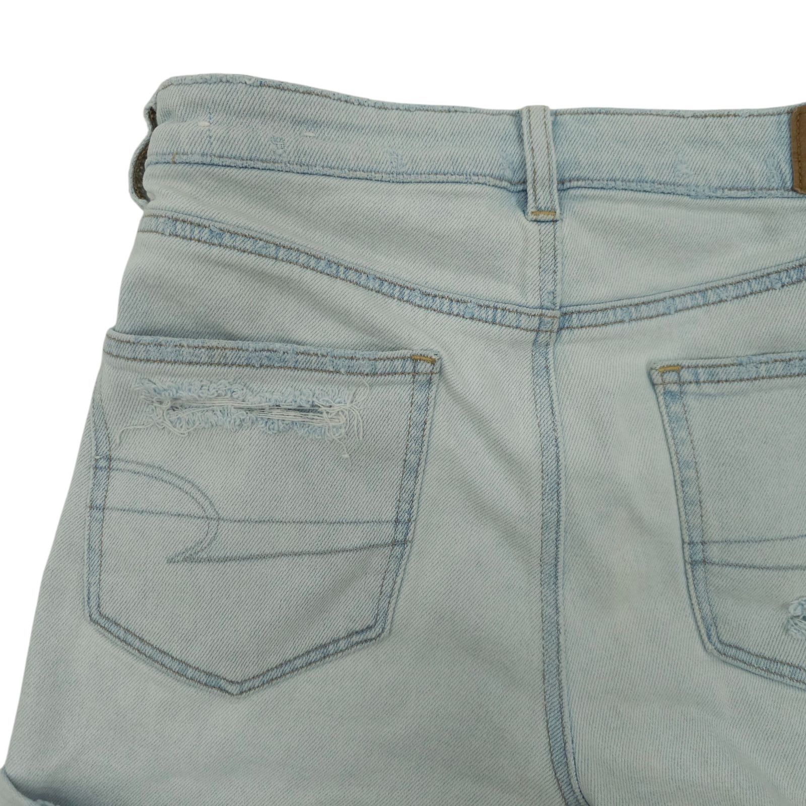 American Eagle Outfitters American Eagle Mom Shorts Size 10 Light Wash Distressed Size 32" / US 10 / IT 46 - 14 Thumbnail