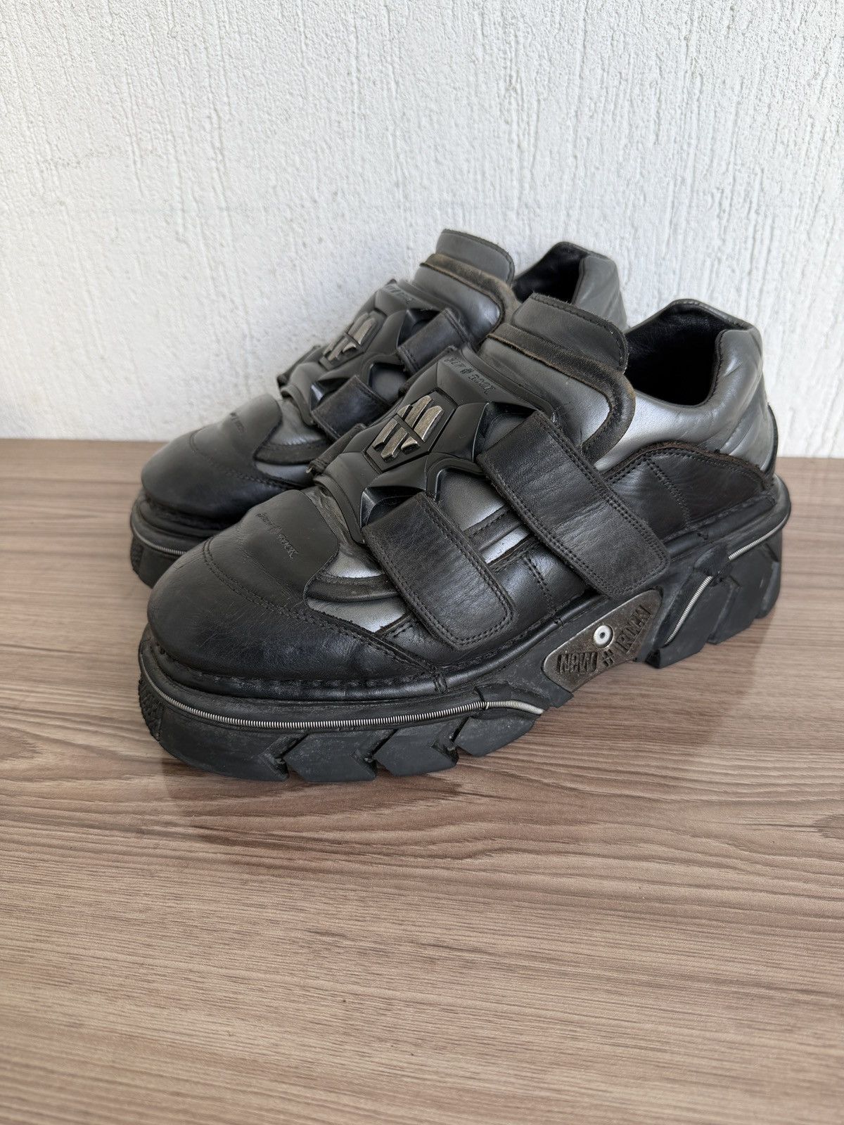 New Rock Rare❗️❗️Ankle metallic Boots like swear Size US 11 / EU 44 - 1 Thumbnail