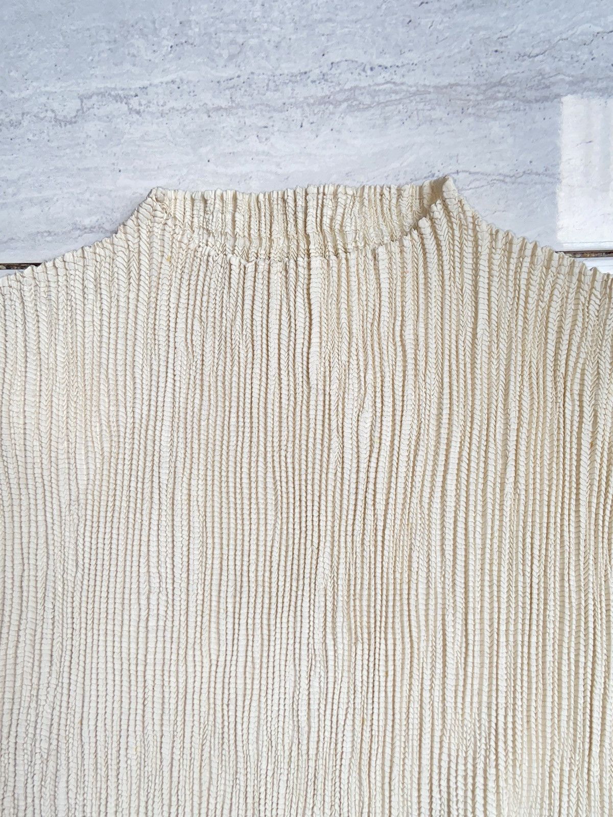 Longchamp LONGCHAMP Pleats T-shirt Size XS / US 0-2 / IT 36-38 - 14 Thumbnail