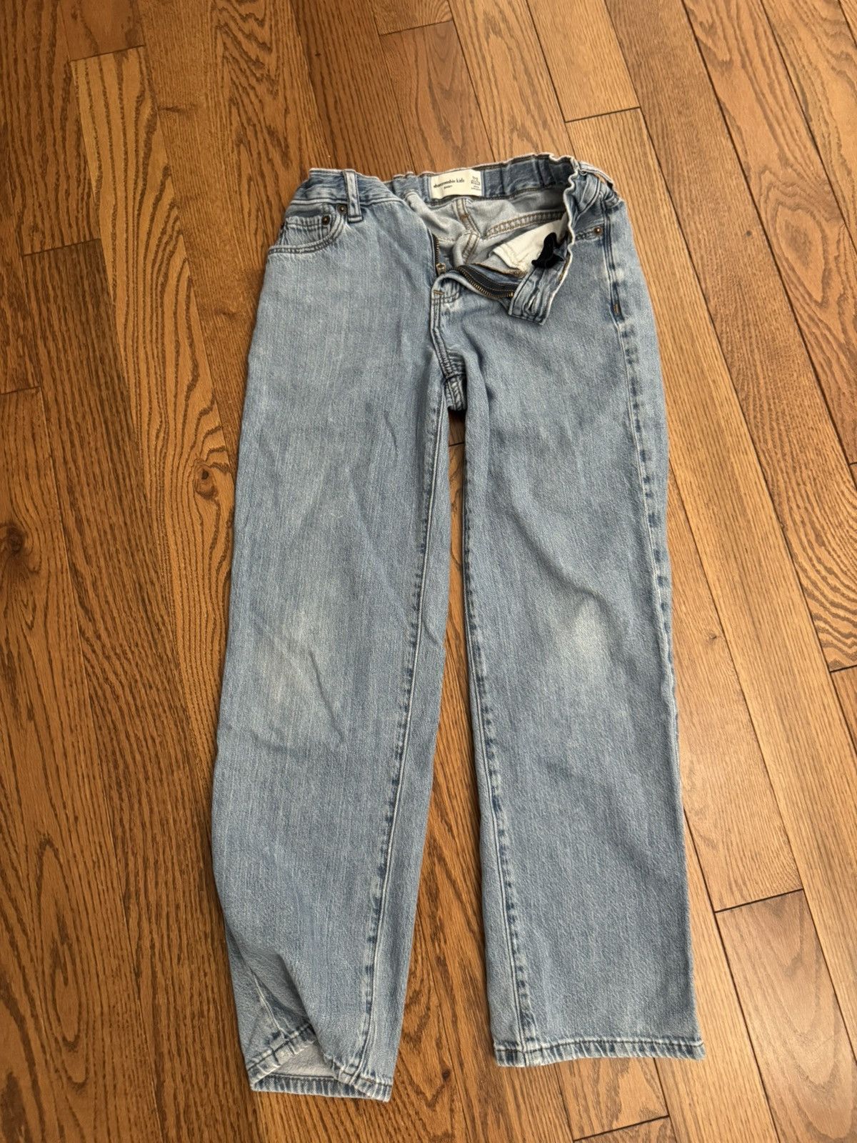 Abercrombie & Fitch KIDS baggy jeans Size US 26 / EU 42 - 1 Thumbnail
