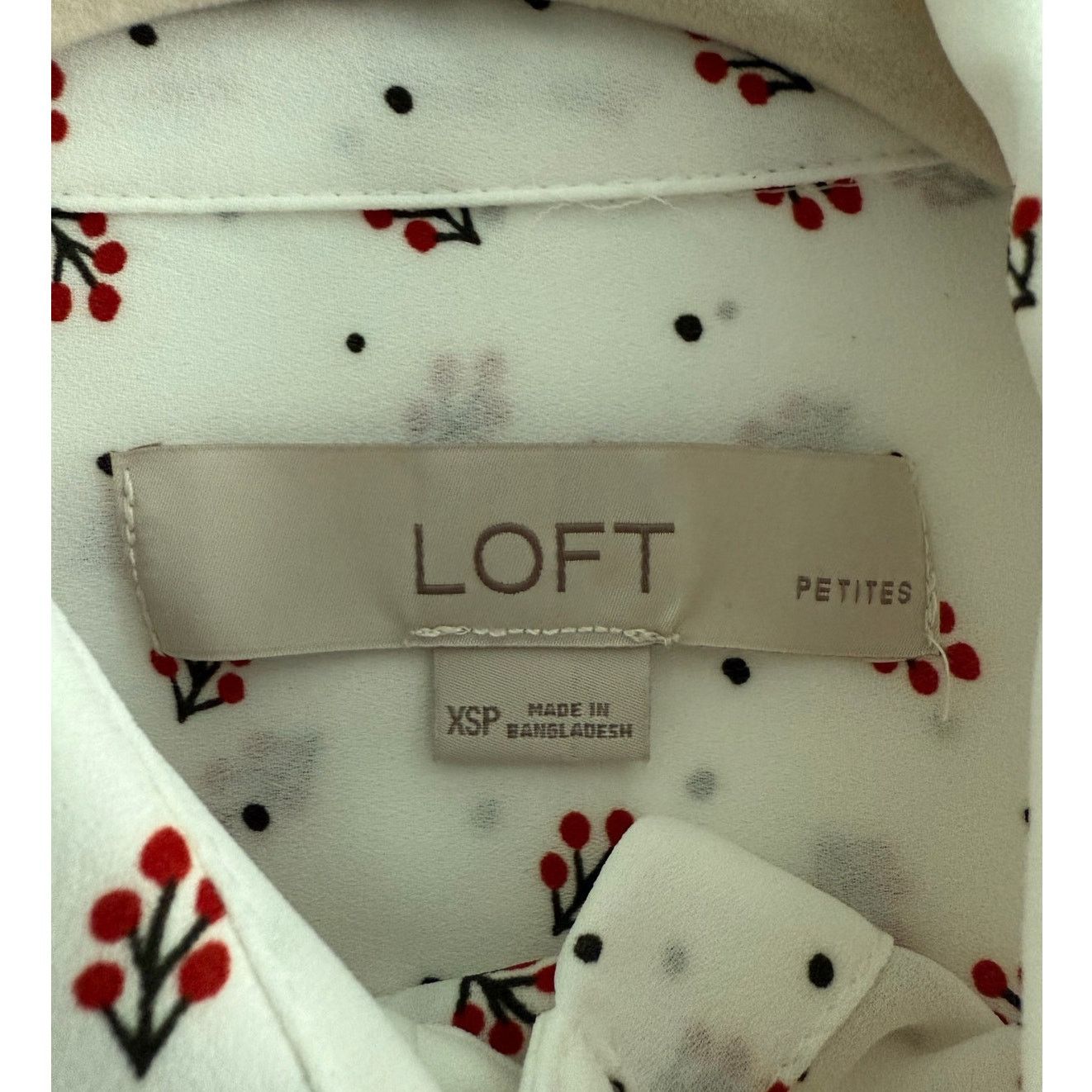 Loft Loft White Floral Button-Down Blouse - Size XSP Size XS / US 0-2 / IT 36-38 - 5 Thumbnail