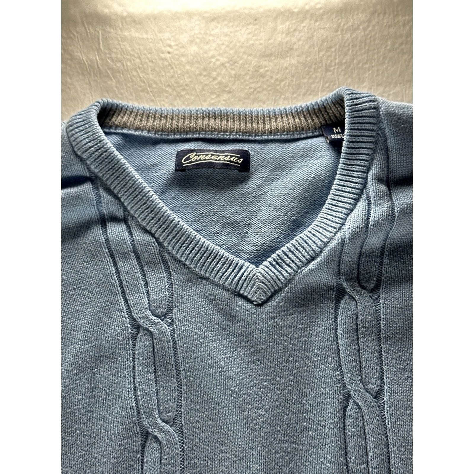 Vintage Consensus Mens Medium Light Blue Cotton V-Neck Cable Knit Sweater Preppy Size M / US 6-8 / IT 42-44 - 6 Thumbnail