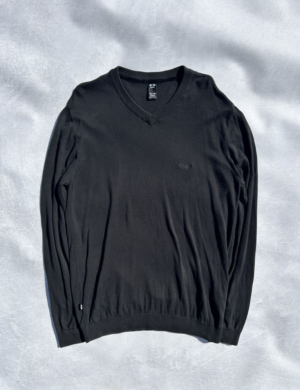 Oakley Oakley V-Neck Pullover Sweater Autumn Slim Fit Size XL Size US XL / EU 56 / 4 - 1 Thumbnail
