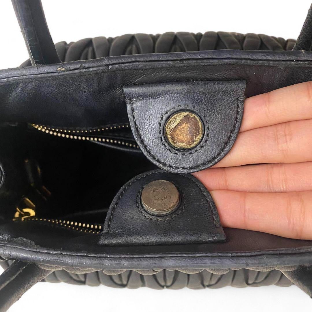 Miu Miu Miu Miu - Matelasse Quilted Band Handbag Black Size ONE SIZE - 7 Thumbnail