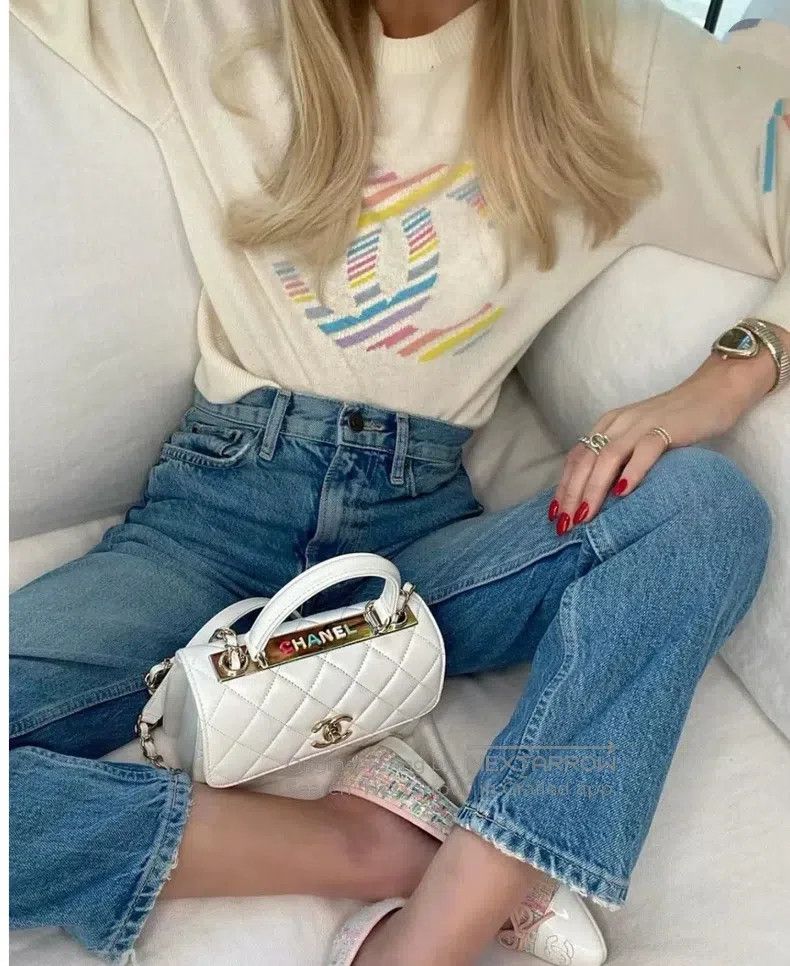 Chanel 19C white cashmere knitwear sweater
