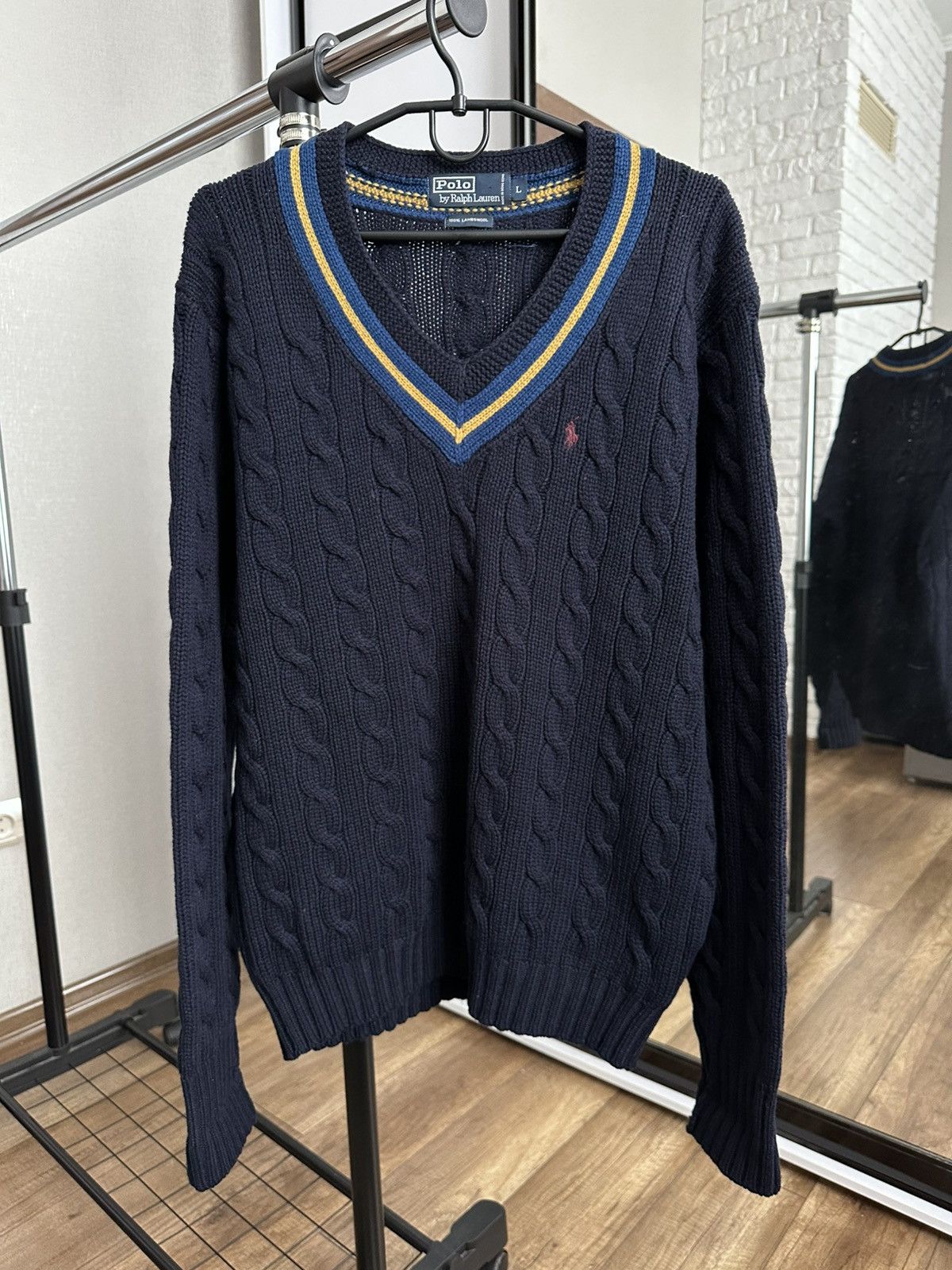 Polo Ralph Lauren Polo Ralph Lauren RL Vintage V-Neck Cable Wool Sweater 90s Size US L / EU 52-54 / 3 - 3 Thumbnail