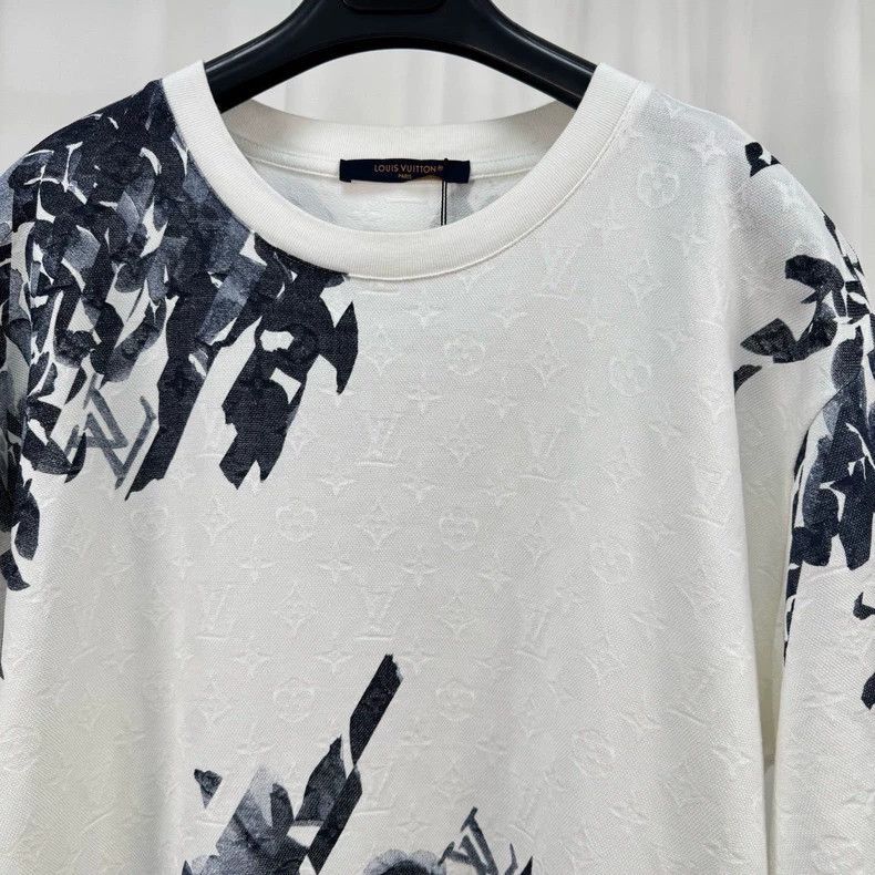 Louis Vuitton Louis Vuitton New Short Sleeve Top-2508 Size US XL / EU 56 / 4 - 3 Thumbnail