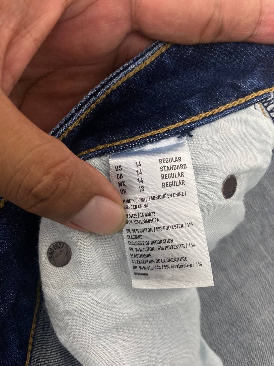 American Eagle Outfitters american eagles stretch artist bootcut flare distresseddenim Size 36" / US 14 / IT 50 - 16 Thumbnail