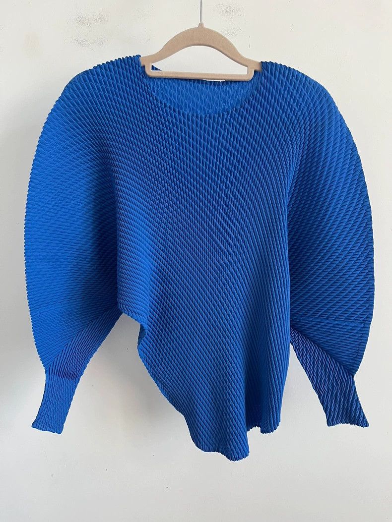 Issey Miyake issey miyake size:2 Fish-scale coat Size XXS / US 00 / IT 34 - 1 Thumbnail