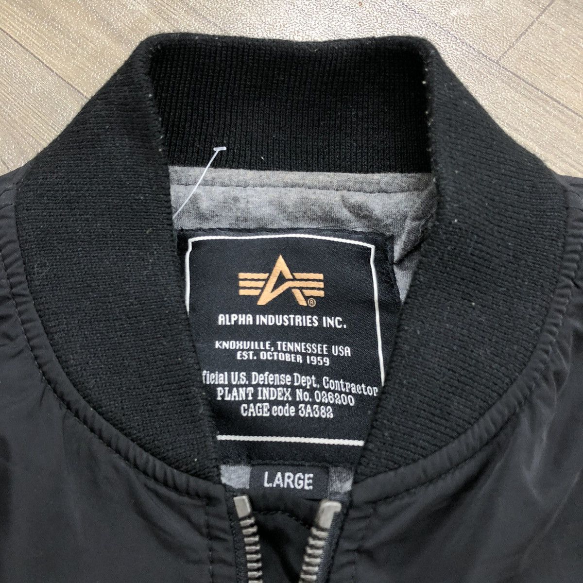 Alpha Industries Vintage Alpha Industries MA-1 Military Black Bomber Jacket Size US S / EU 44-46 / 1 - 5 Thumbnail